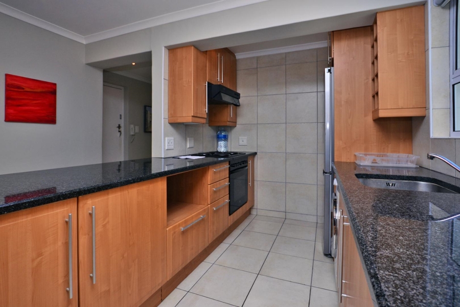 To Let 3 Bedroom Property for Rent in Sea Point Western Cape